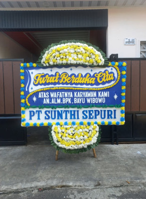Papan Bunga Duka di Silo Karno Doga