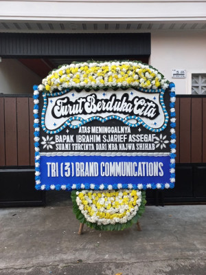 Papan Bunga Duka di Silo Karno Doga